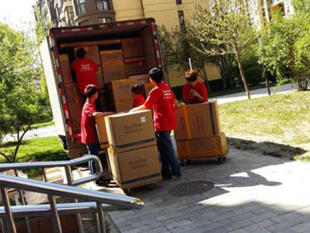 走进强胜南芳 高效装卸搬运的专业之道